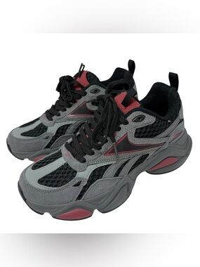 Reebok Charge Mens size 9 Y2K Chunky Gray Red Run AR30246M Sneakers Shoes New